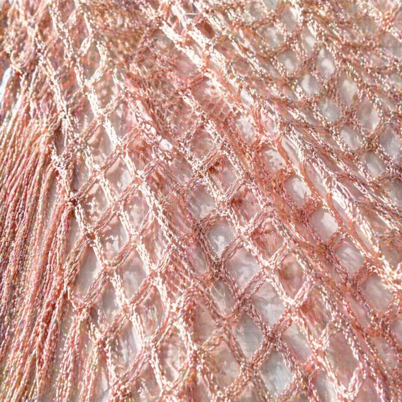 Sommerlig metallisk heklet strandcover-up – lett, luftig og stilfull